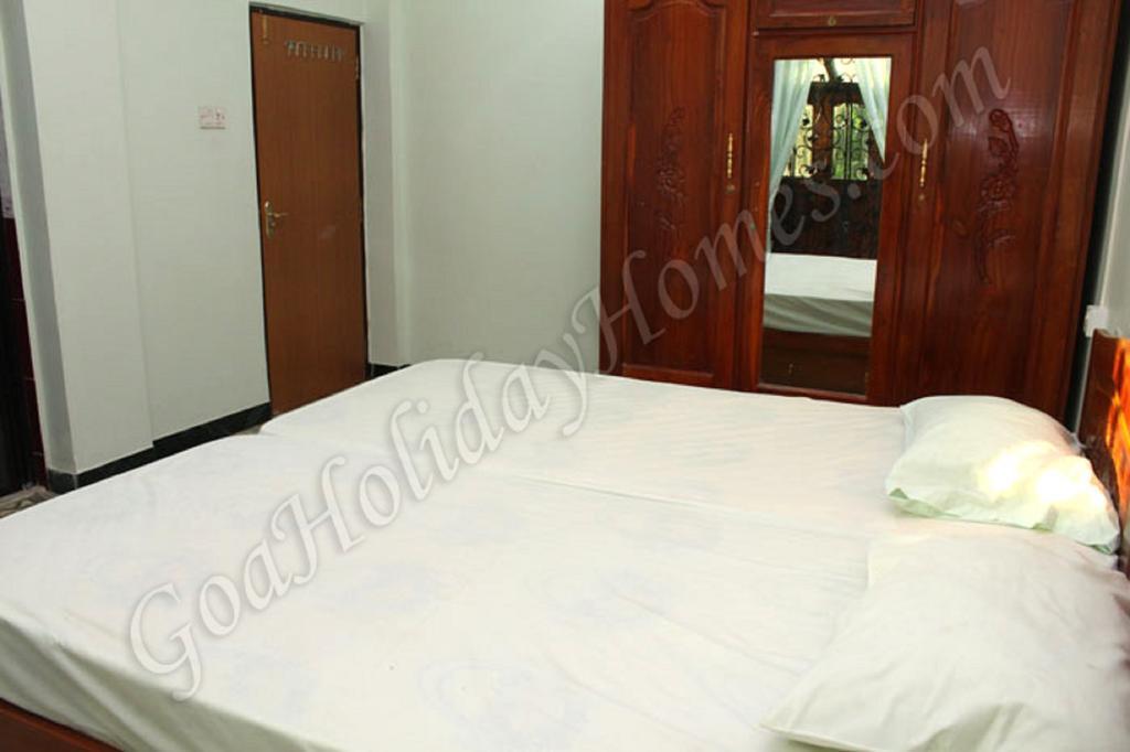 Shalom Dream Home Candolim Rum bild